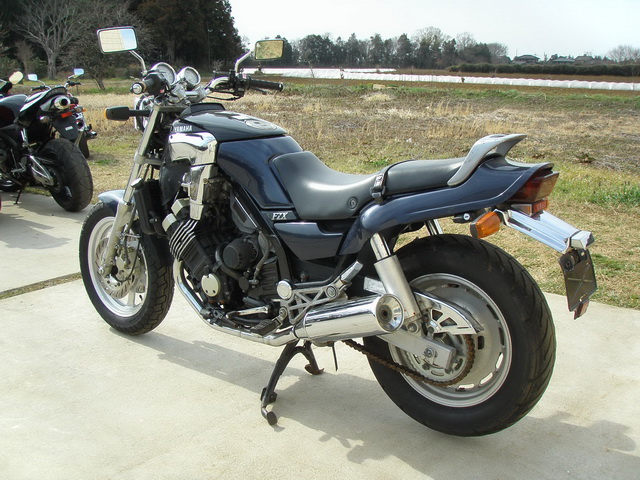 Купить мотоцикл Yamaha FZX750-2 1993 фото 9